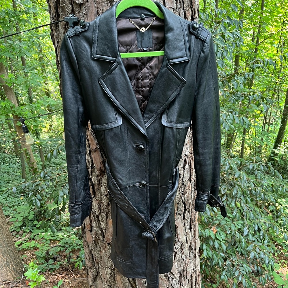 Vintage JOINUS black leather coat.